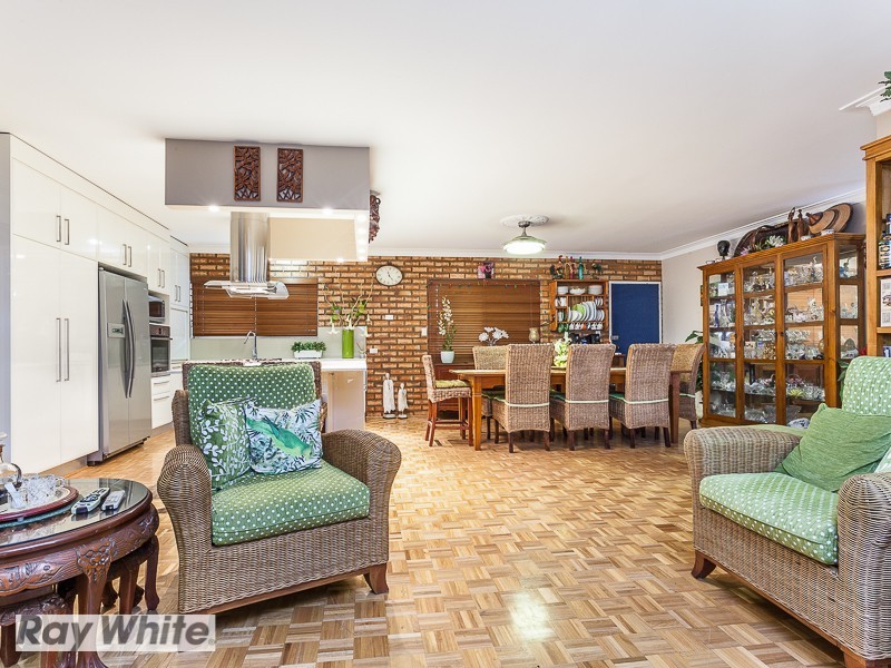 7 Arrakune Crescent, Kallangur QLD 4503