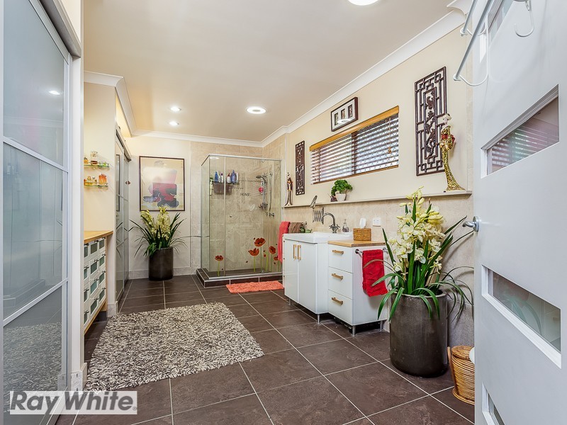 7 Arrakune Crescent, Kallangur QLD 4503