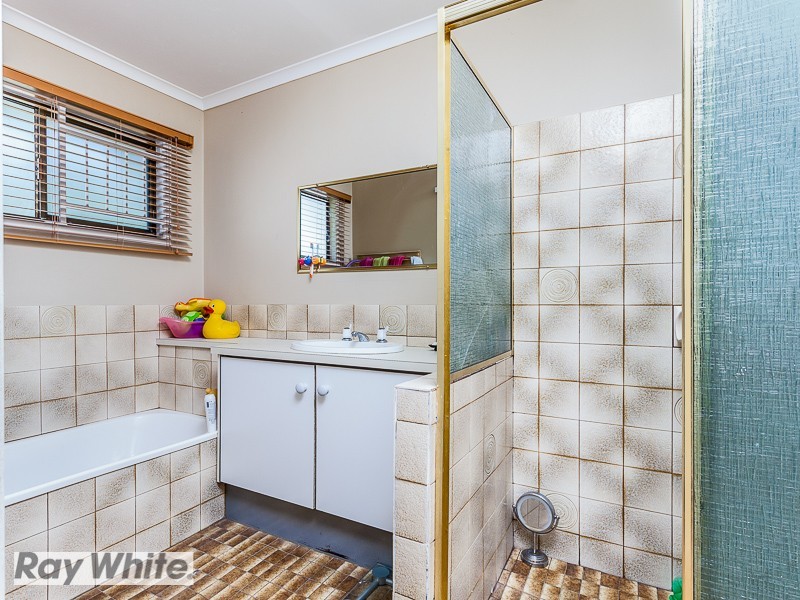 22 Oakview, Kallangur QLD 4503