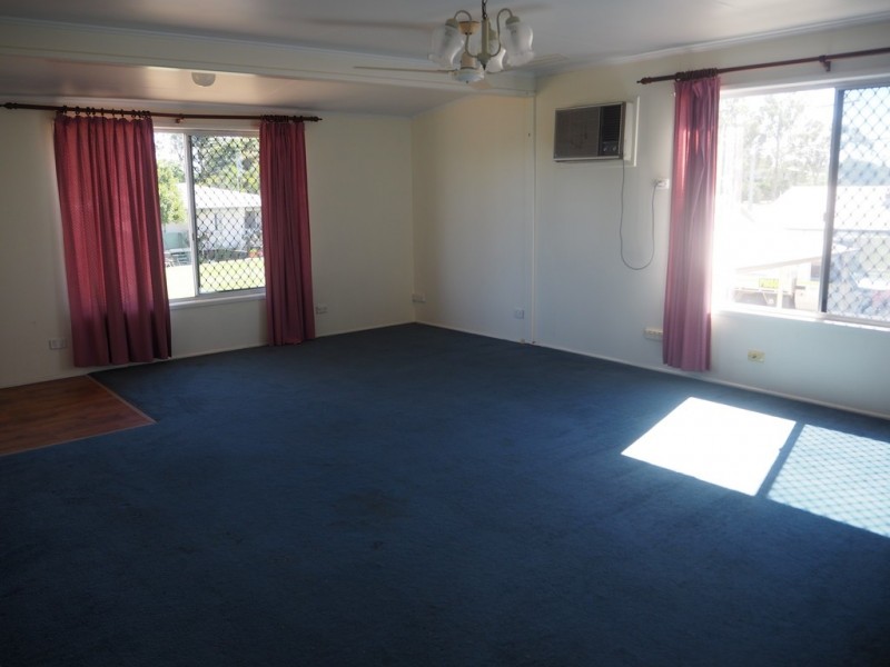 75 Beardmore Cres, Dysart QLD 4745