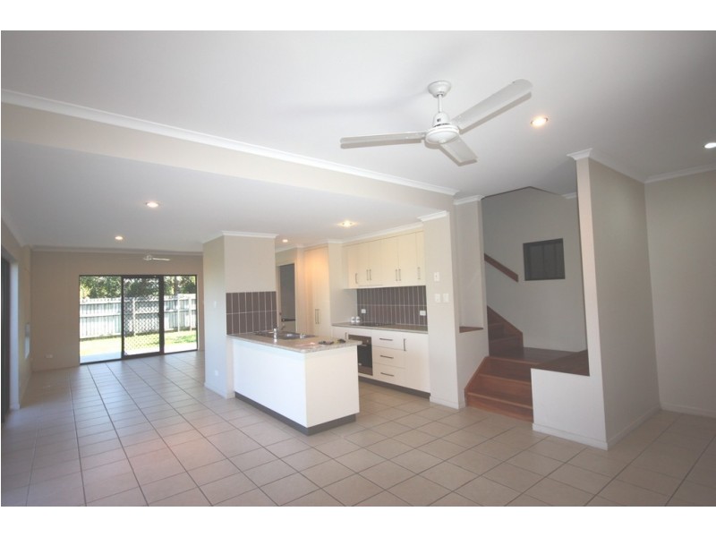 43 Hicks Road, Glenella QLD 4740