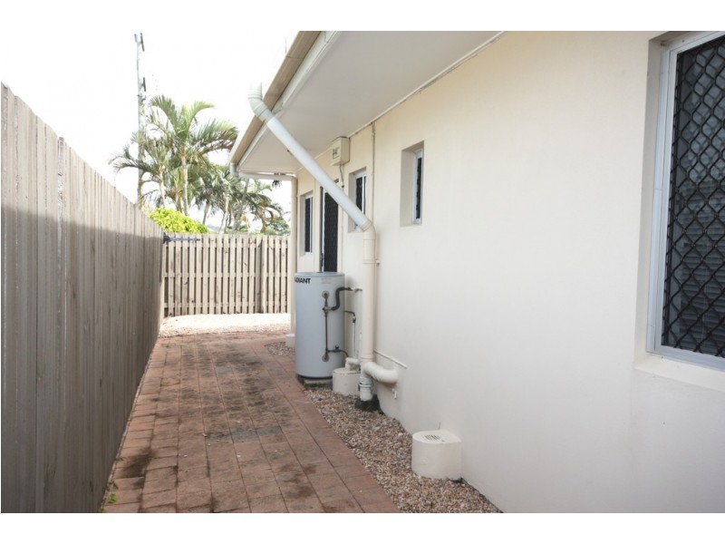 1/34 Canberra Street, North Mackay QLD 4740