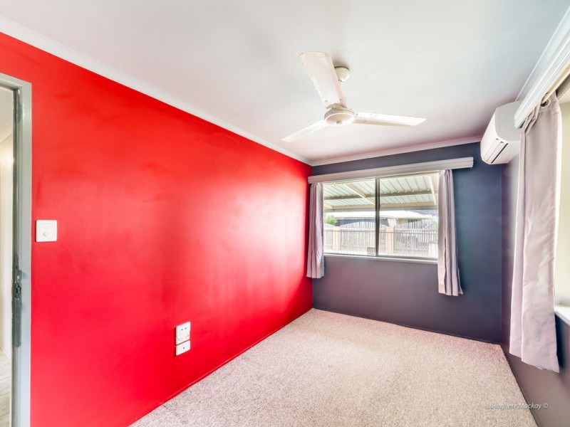 2 Bath Avenue, Ooralea QLD 4740