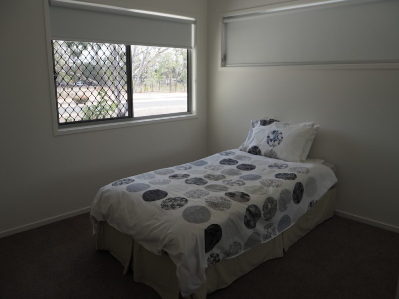 12 Matheson Ct, Middlemount QLD 4746
