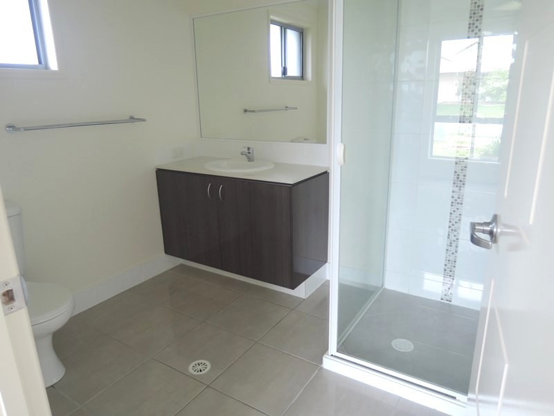 122 Whitehaven Drive, Blacks Beach QLD 4740