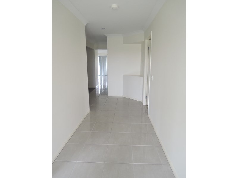 122 Whitehaven Drive, Blacks Beach QLD 4740