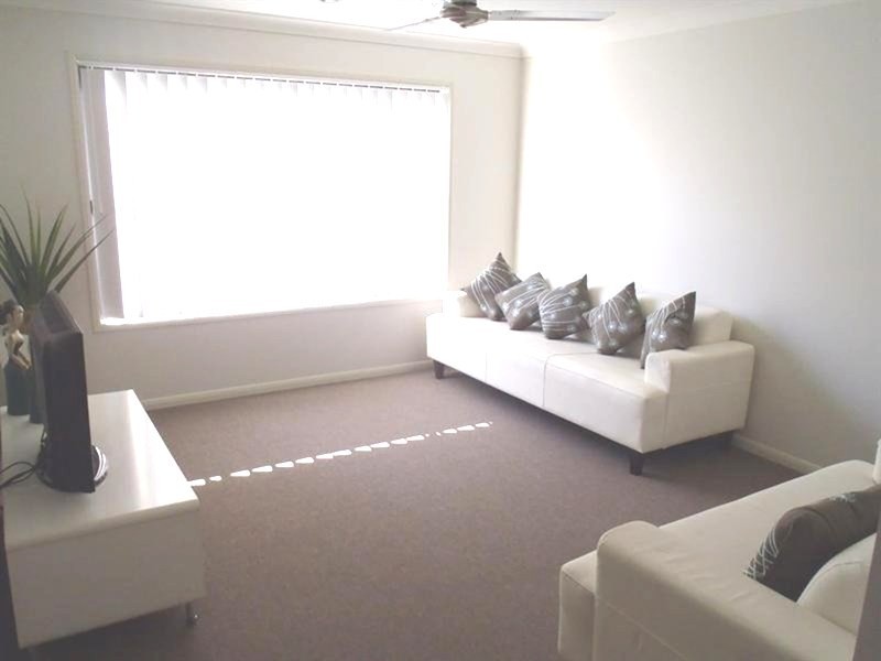 42 Schooner Avenue, Shoal Point QLD 4750