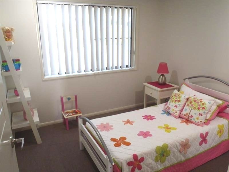 42 Schooner Avenue, Shoal Point QLD 4750