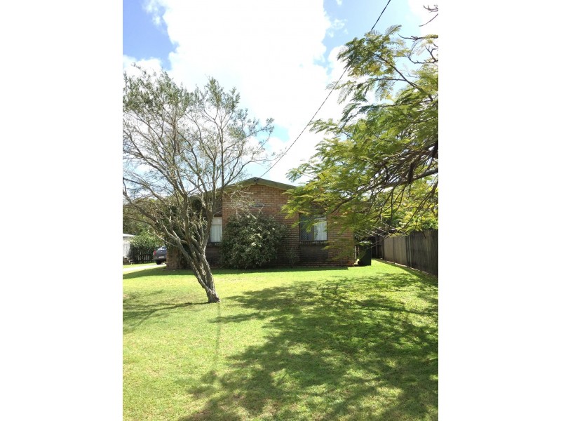 2/4 Matthews Crt, Andergrove QLD 4740