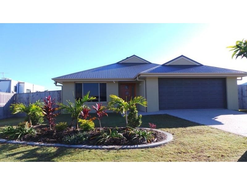12 Galleon Circuit, Bucasia QLD 4750