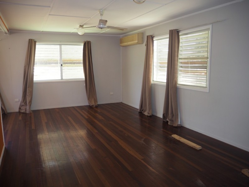 6 Beatty Court, Dysart QLD 4745