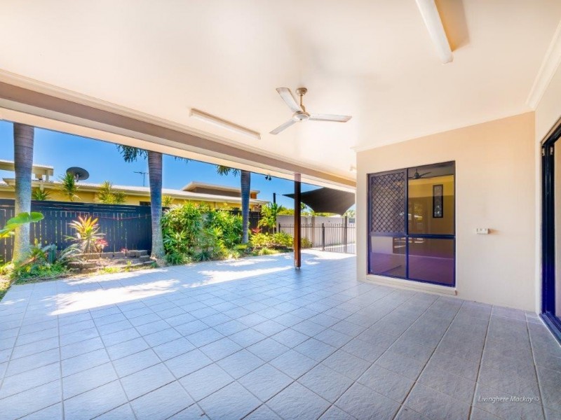 18 Magellan Drive, Andergrove QLD 4740