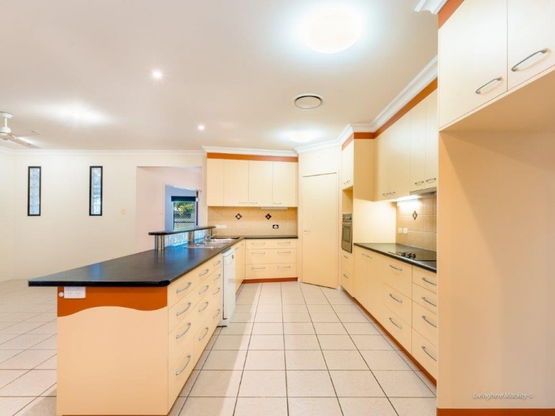 18 Magellan Drive, Andergrove QLD 4740