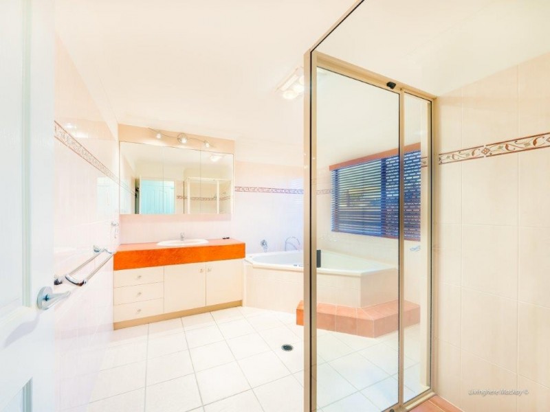 18 Magellan Drive, Andergrove QLD 4740