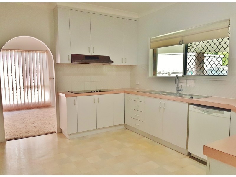 44 Crowley Drive, West Mackay QLD 4740