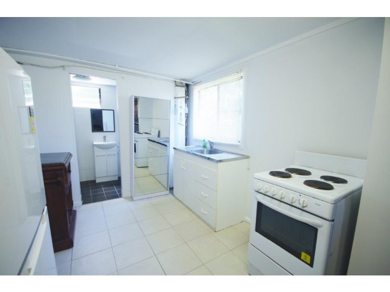 18 Moody Street, East Mackay QLD 4740