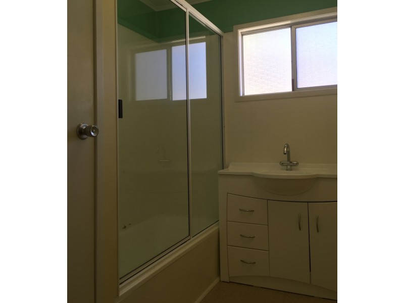 5 Renier Crescent, Moranbah QLD 4744