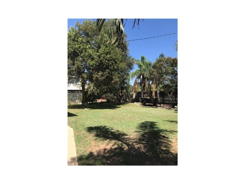 90 McCool Street, Moranbah QLD 4744