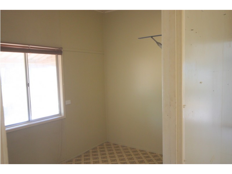 16 Poinciana Avenue, Seaforth QLD 4741