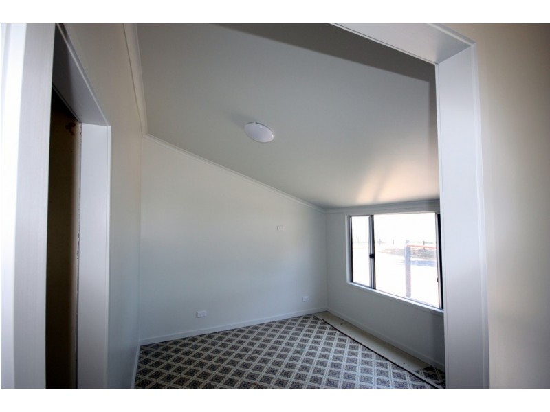 16 Poinciana Avenue, Seaforth QLD 4741