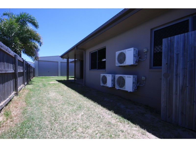 9 Eros, Ooralea QLD 4740