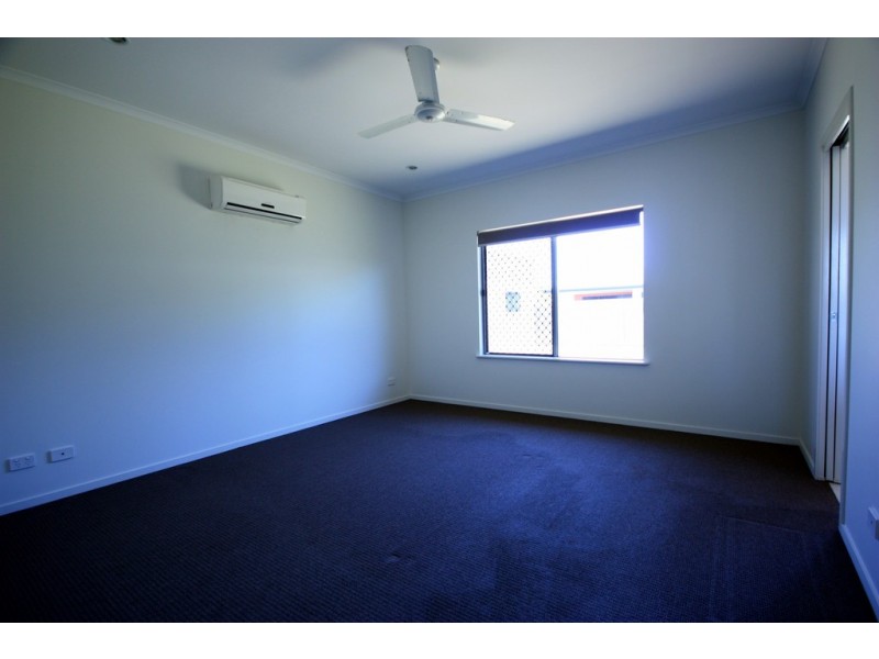 9 Eros, Ooralea QLD 4740