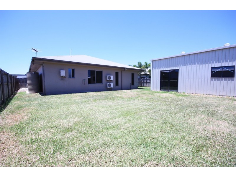 9 Eros, Ooralea QLD 4740