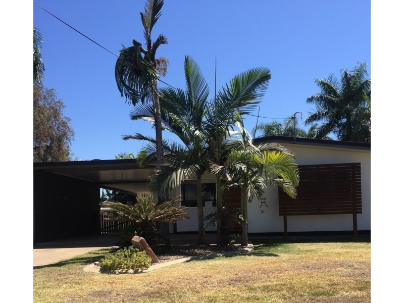 39 Yeates Street, Moranbah QLD 4744