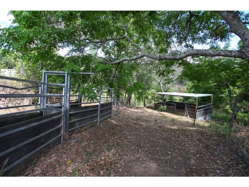 387 Rocky Waterholes Wollingford Road, Marian QLD 4753