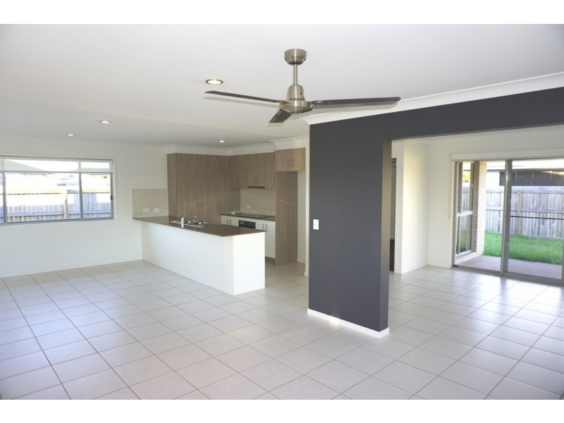 1 Wisteria Ave, Bakers Creek QLD 4740