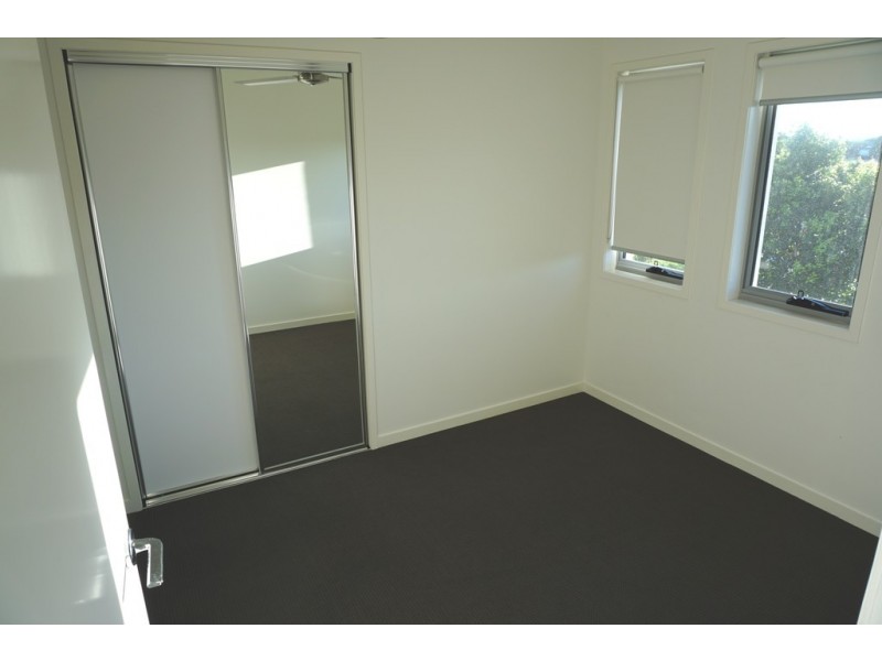 1 Wisteria Ave, Bakers Creek QLD 4740