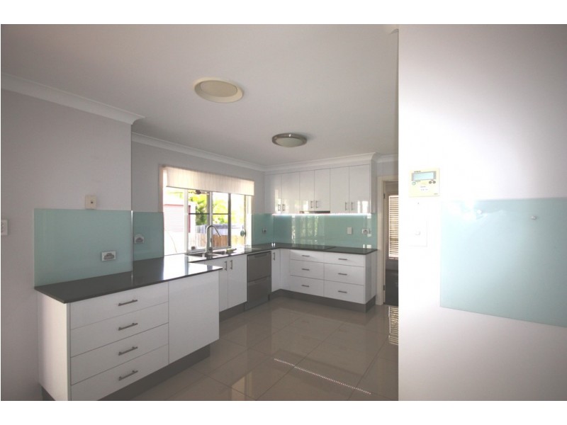 9 Pipeline Drive, Blacks Beach QLD 4740