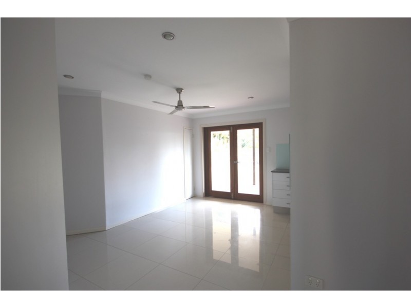 9 Pipeline Drive, Blacks Beach QLD 4740