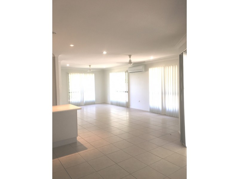 33 Duranbah Circuit, Blacks Beach QLD 4740