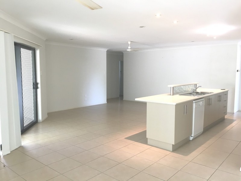 33 Duranbah Circuit, Blacks Beach QLD 4740