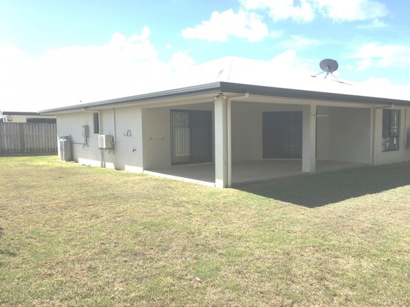 33 Duranbah Circuit, Blacks Beach QLD 4740