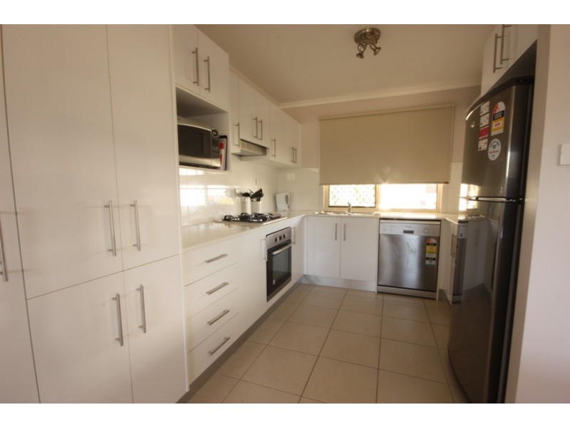 22/5 Atkinson Street, Middlemount QLD 4746