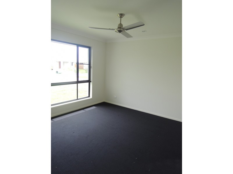 45 Galleon Circuit, Shoal Point QLD 4750