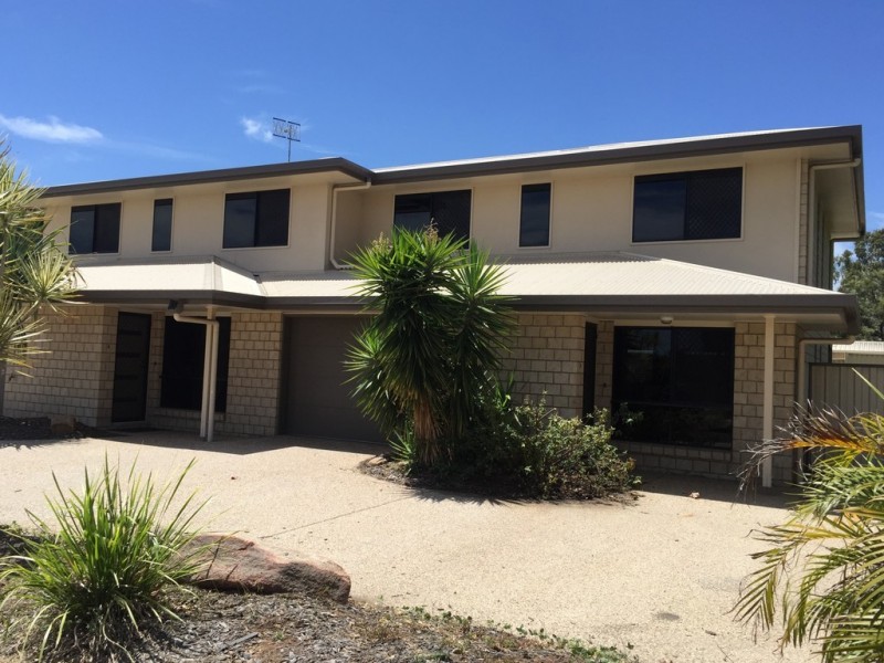 2/22 Maitland Street, Moranbah QLD 4744