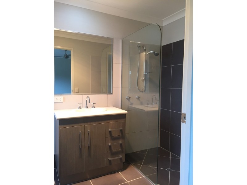 5/11 Bennett Court, Moranbah QLD 4744