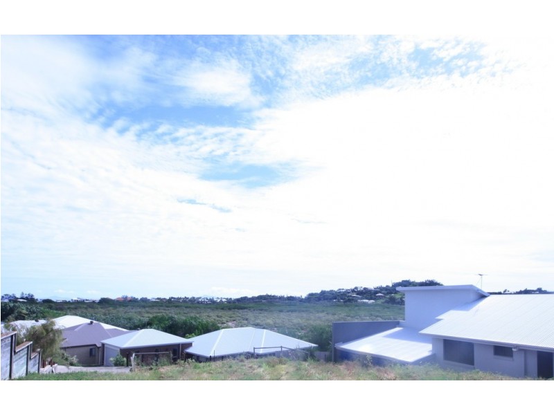 39 Village Circuit, Eimeo QLD 4740