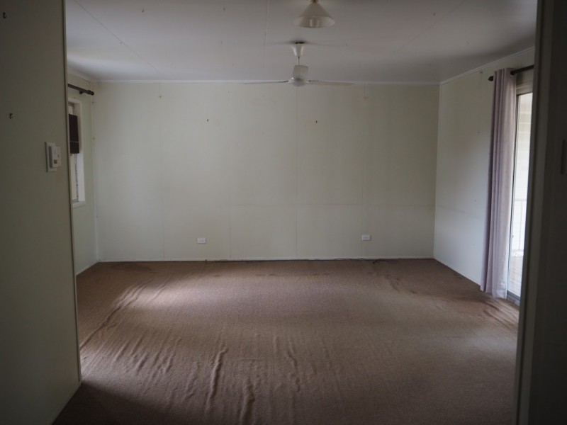 10 Winterer Crescent, Dysart QLD 4745
