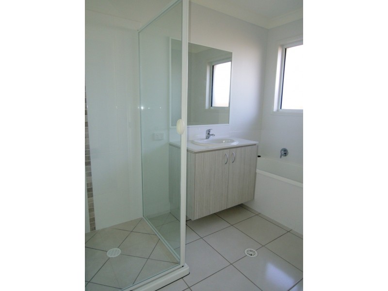 175 Whitehaven Drive, Blacks Beach QLD 4740