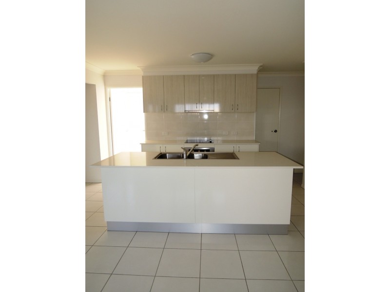 175 Whitehaven Drive, Blacks Beach QLD 4740