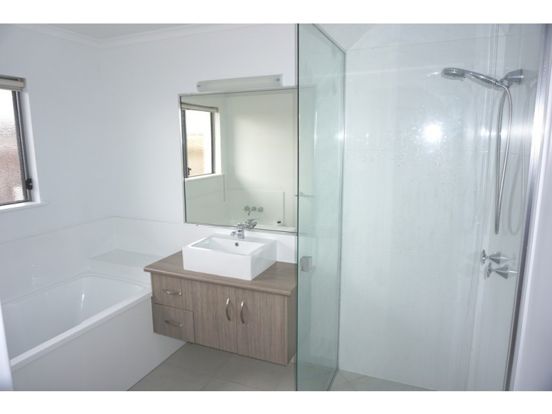 15 Fairway, Bakers Creek QLD 4740