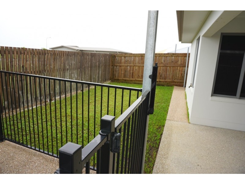 15 Fairway, Bakers Creek QLD 4740