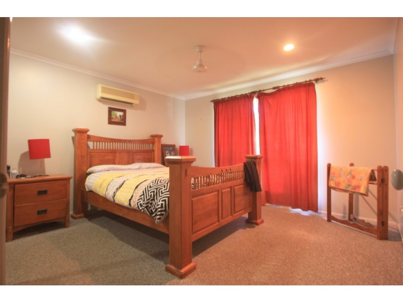 24 George Fordyce Drive, Rural View QLD 4740