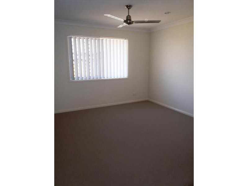 128 Whitehaven Drive, Blacks Beach QLD 4740