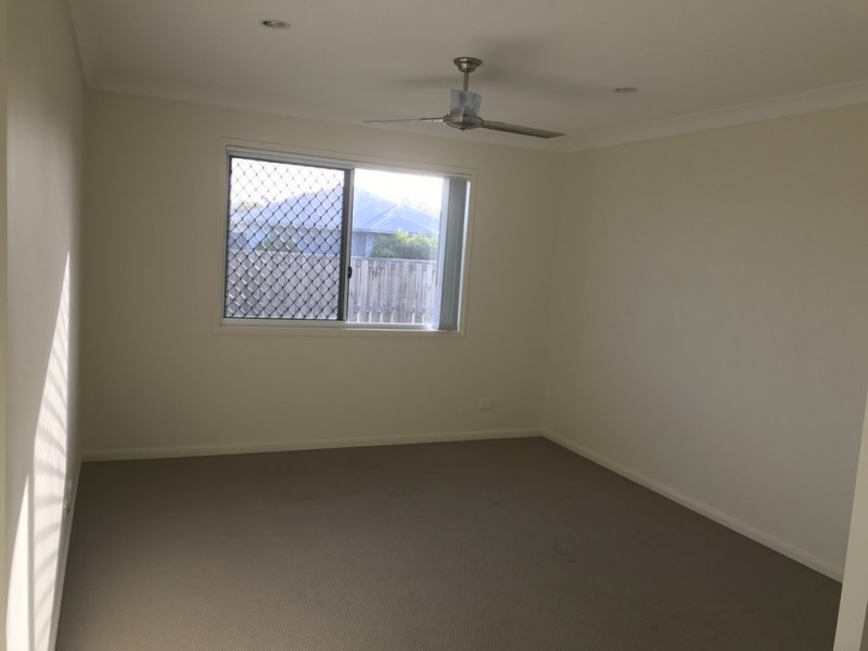 128 Whitehaven Drive, Blacks Beach QLD 4740