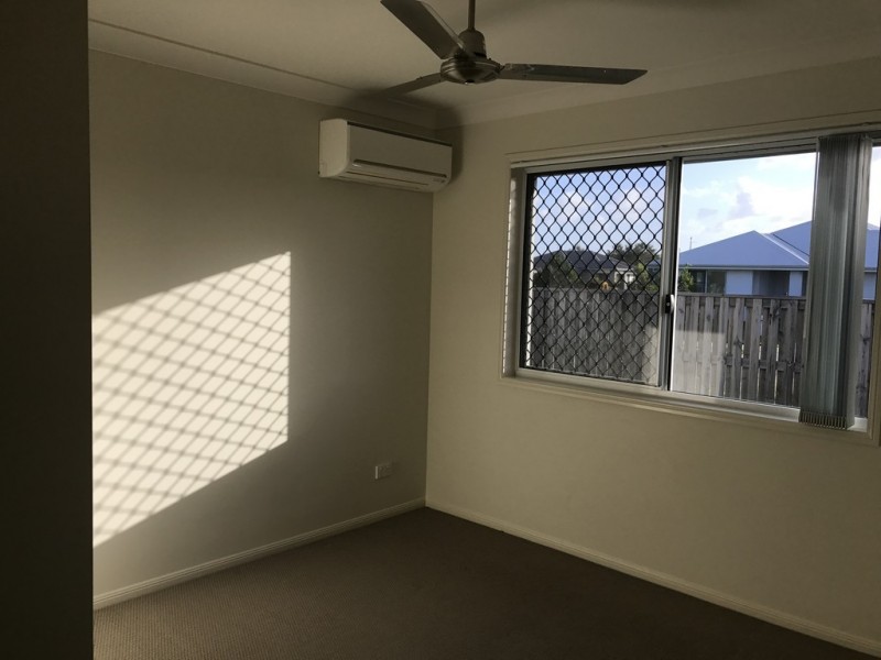 128 Whitehaven Drive, Blacks Beach QLD 4740